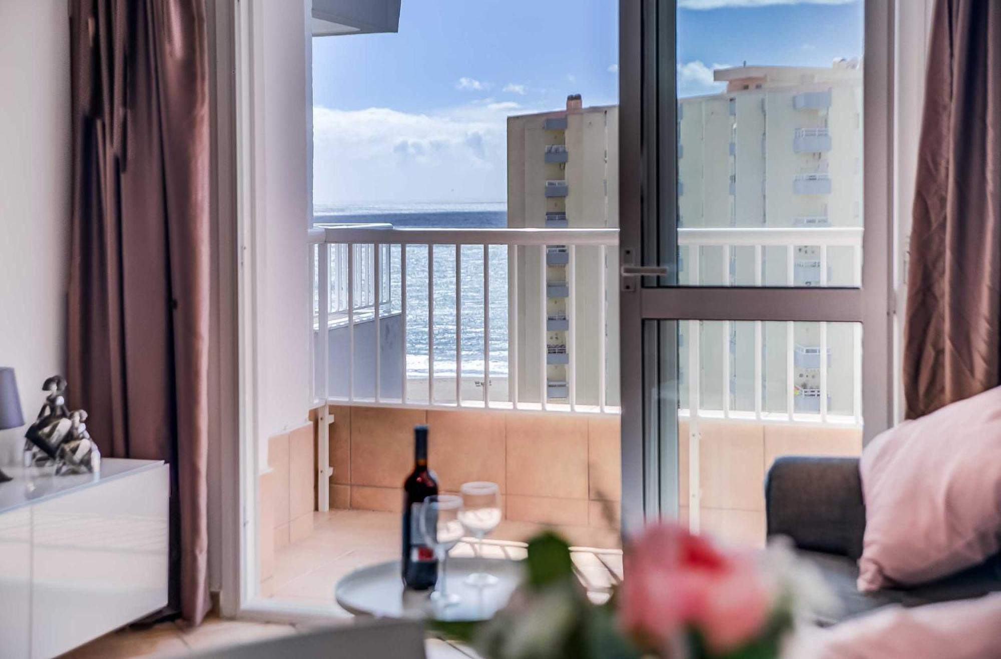 Puerto Marina, Apartamento Frente Al Mar ベナルマデナ エクステリア 写真